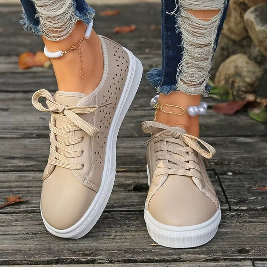 Large hollow breathable soft-sole women's casual shoes 060-2 – new board shoes