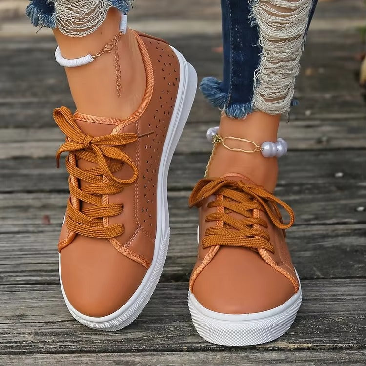 Large hollow breathable soft-sole women's casual shoes 060-2 – new board shoes
