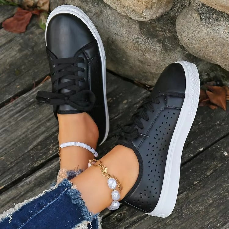 Large hollow breathable soft-sole women's casual shoes 060-2 – new board shoes